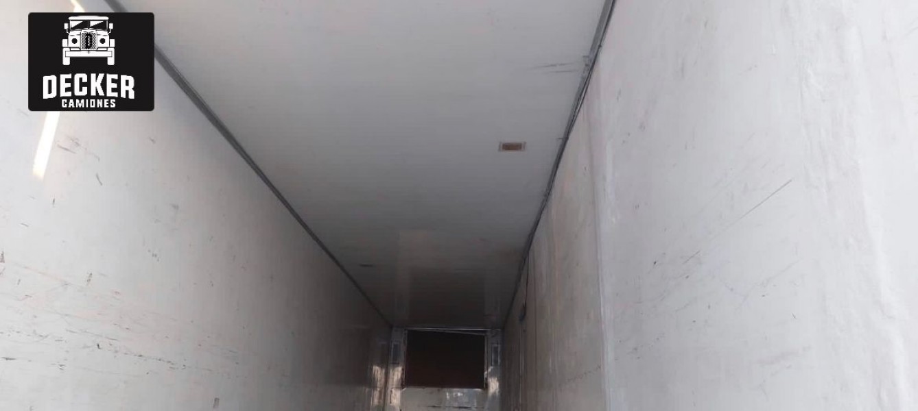 https://admin.usados.rutasurtrucks.com.ar/uploads/croped/2023-08-23-03-03-00WhatsApp Image 2023-08-23 at 11.57.38.jpeg